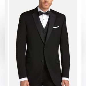 Vera Wang Tuxedo Jacket. NWT